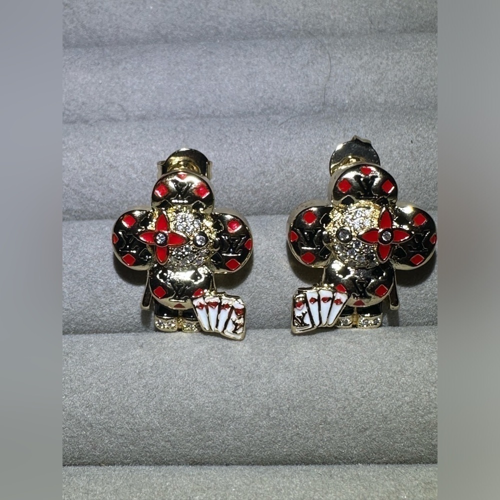 14K Gold Poker Player Cards Flower Doll Clover Pavé Iced Out Bling Stud Earring - Picture 4 of 11